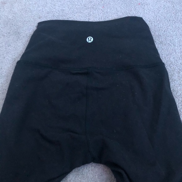 Black LuLulemon leggings - Picture 4 of 4